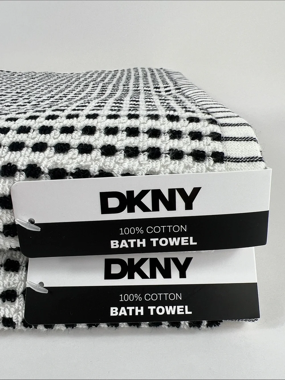 Donna Karan New York DKNY Bath Towel Set Black White Textured Dots 2 Pc Set NEW